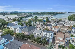 22 Lancaster Ave, Revere, MA 02151 - Photo 35