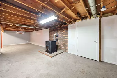 80 Quartus St, Chicopee, MA 01013 - Photo 35