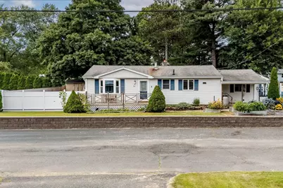 80 Quartus St, Chicopee, MA 01013 - Photo 1