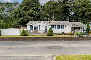 80 Quartus St, Chicopee, MA 01013 - Photo 1