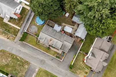 80 Quartus St, Chicopee, MA 01013 - Photo 7
