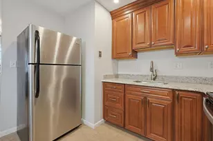 1185 Adams St, Boston, MA 02124 - Photo 7