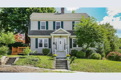 4 Longfellow Road, Worcester, MA 01602 - Photo 1
