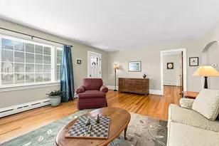 5 Brewster St, New Bedford, MA 02745 - Photo 3