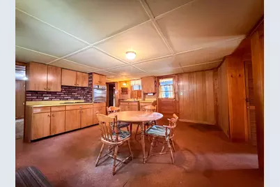 1386 Pleasant St, Athol, MA 01331 - Photo 3