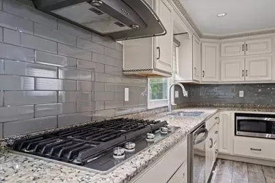 270 Moreland St, Worcester, MA 01609 - Photo 9