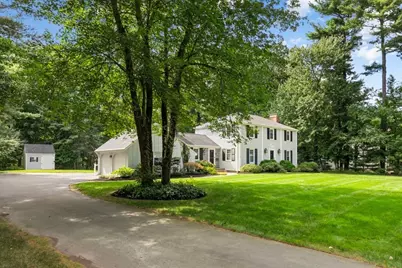 24 Edgemere Rd, Lynnfield, MA 01940 - Photo 3
