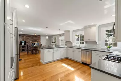 24 Edgemere Rd, Lynnfield, MA 01940 - Photo 13