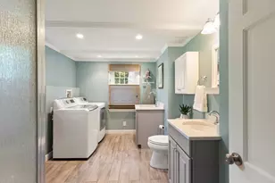 24 Edgemere Rd, Lynnfield, MA 01940 - Photo 31