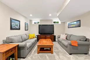 55 Rockwood Ln, Needham, MA 02492 - Photo 33