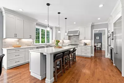 55 Rockwood Ln, Needham, MA 02492 - Photo 9