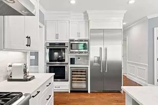 55 Rockwood Ln, Needham, MA 02492 - Photo 11