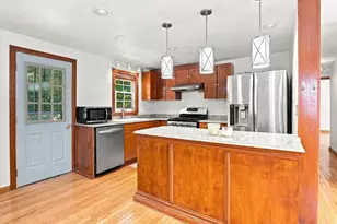 30 Parsons Hill Dr, Worcester, MA 01603 - Photo 5