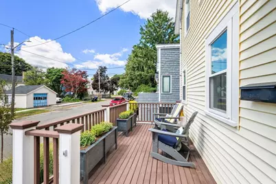 32 Crescent Ave, Beverly, MA 01915 - Photo 3