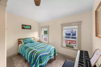 32 Crescent Ave, Beverly, MA 01915 - Photo 11