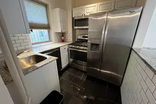 31 Queensberry St, Boston, MA 02215 - Photo 1