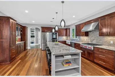 9 Old Farm Circle, Wayland, MA 01778 - Photo 5
