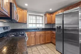 74 Chestnut St, Chelsea, MA 02150 - Photo 5