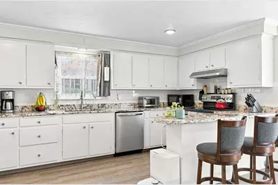 12 Waverly St, Taunton, MA 02780 - Photo 9