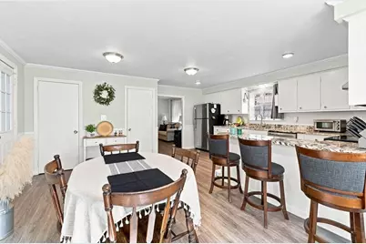 12 Waverly St, Taunton, MA 02780 - Photo 13