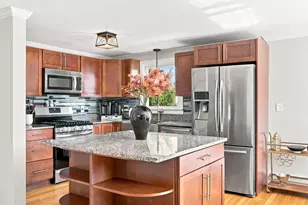 33 Buena Vista Ave, Salem, MA 01970 - Photo 7