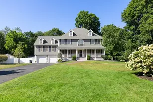 5 Green Meadow Dr, Lynnfield, MA 01940 - Photo 1