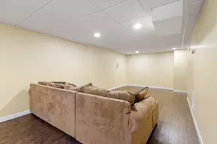 5 Green Meadow Dr, Lynnfield, MA 01940 - Photo 35