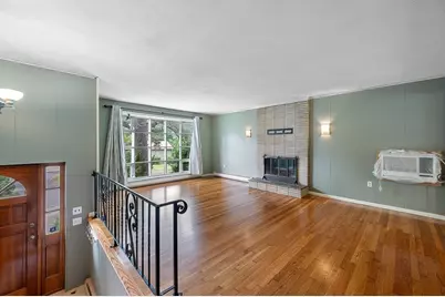 36 Roman Dr, Shrewsbury, MA 01545 - Photo 3