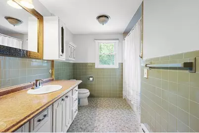 36 Roman Dr, Shrewsbury, MA 01545 - Photo 11