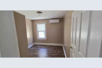 18 Bullard St #1, New Bedford, MA 02746 - Photo 5
