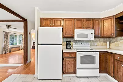 37 Highland Avenue, Leominster, MA 01453 - Photo 7