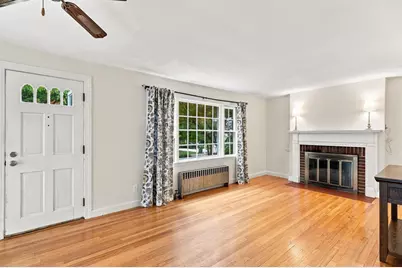37 Highland Avenue, Leominster, MA 01453 - Photo 3