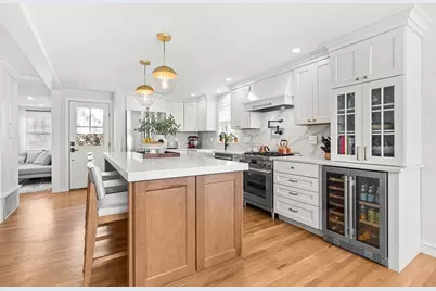 57 Glendale Ave, Melrose, MA 02176 - Photo 9