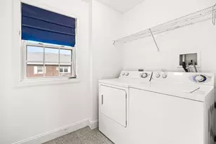 37 Pond St, Waltham, MA 02451 - Photo 17