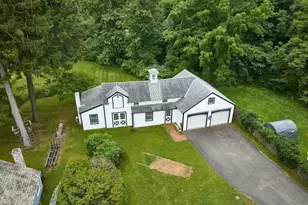 20 Graves St, Deerfield, MA 01373 - Photo 3