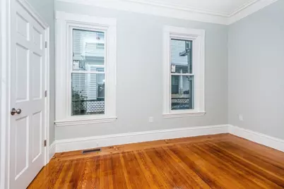 52 Hartford St, Boston, MA 02125 - Photo 9
