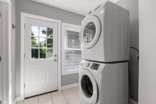 9 Tappan St, Melrose, MA 02176 - Photo 11