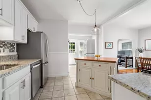 9 Tappan St, Melrose, MA 02176 - Photo 9