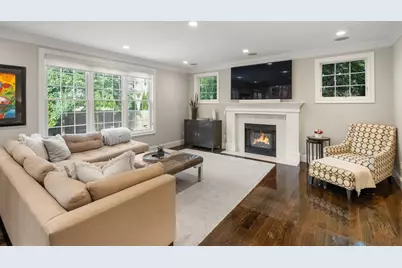 25 Arch St, Needham, MA 02492 - Photo 7