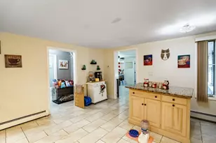 26 Benefit St, Southbridge, MA 01550 - Photo 7