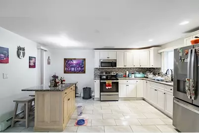 26 Benefit St, Southbridge, MA 01550 - Photo 5