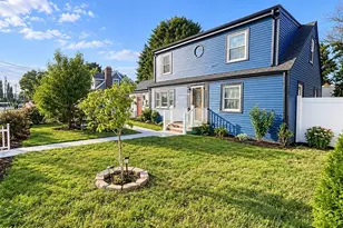 91 Grove St, Waltham, MA 02453 - Photo 3