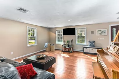 271 Cliff Drive, North Attleboro, MA 02760 - Photo 5