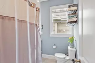 15 Howell St, Boston, MA 02125 - Photo 21
