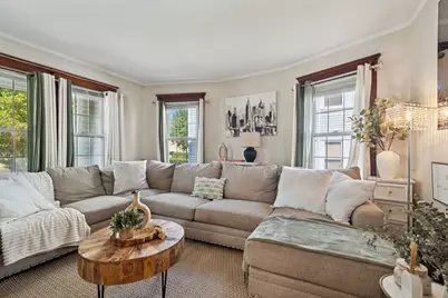 101 Greaton Rd, Boston, MA 02132 - Photo 5