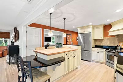 975 Hanover St, Hanover, MA 02339 - Photo 13