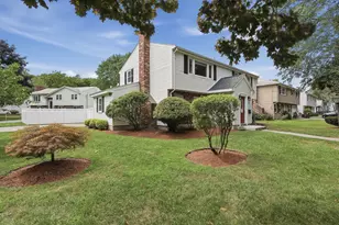4 Groveland Rd, Melrose, MA 02176 - Photo 37