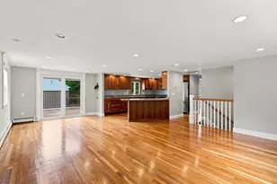 4 Groveland Rd, Melrose, MA 02176 - Photo 7