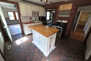 908 Hancock St, Abington, MA 02351 - Photo 5