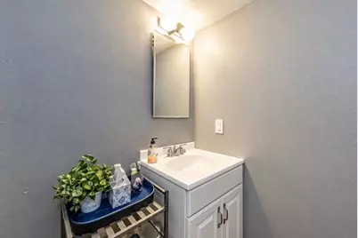 50 Montgomery St #1, Boston, MA 02116 - Photo 11